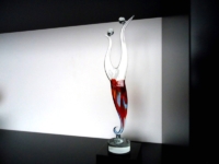 urn beeldje as modern samen