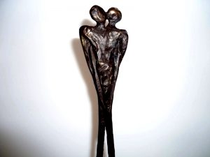 urn beeldjes van brons