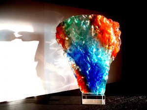 glazen urn beelden abstract