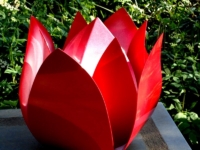 urn staal abstract tulp