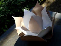 urn rvs herdenkingsobject roos buiten