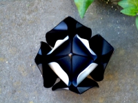tulp urn staal kunstherinnering as